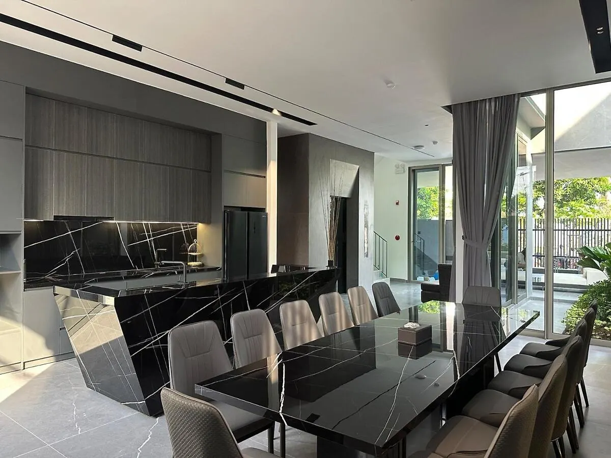 M1 Front Beach, Mountain View Villa Da Nang Vietnam