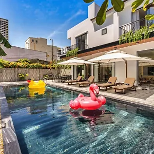 Villa Luxurious 500m Villa, Private Pool, 300m To Beach, Da Nang